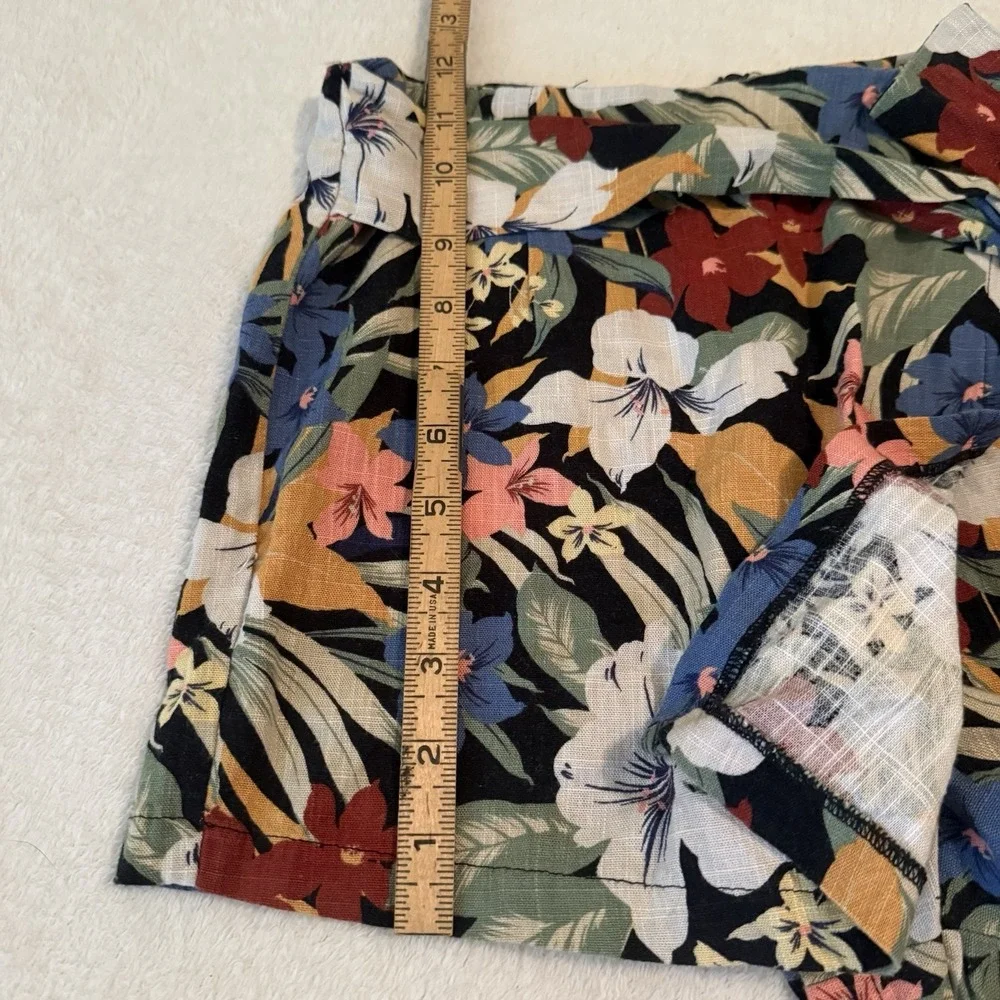 BNWT Pull and Bear Floral Belted Summer Skirt Size Womens Small